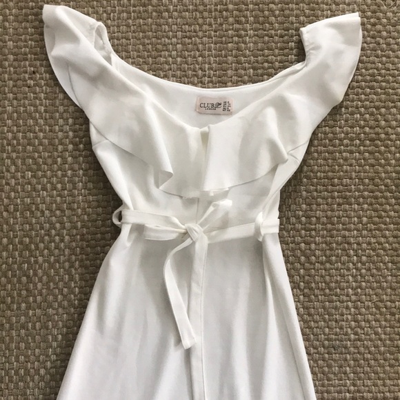 Ruffle dress wedding bride shower reception - Picture 3 of 3